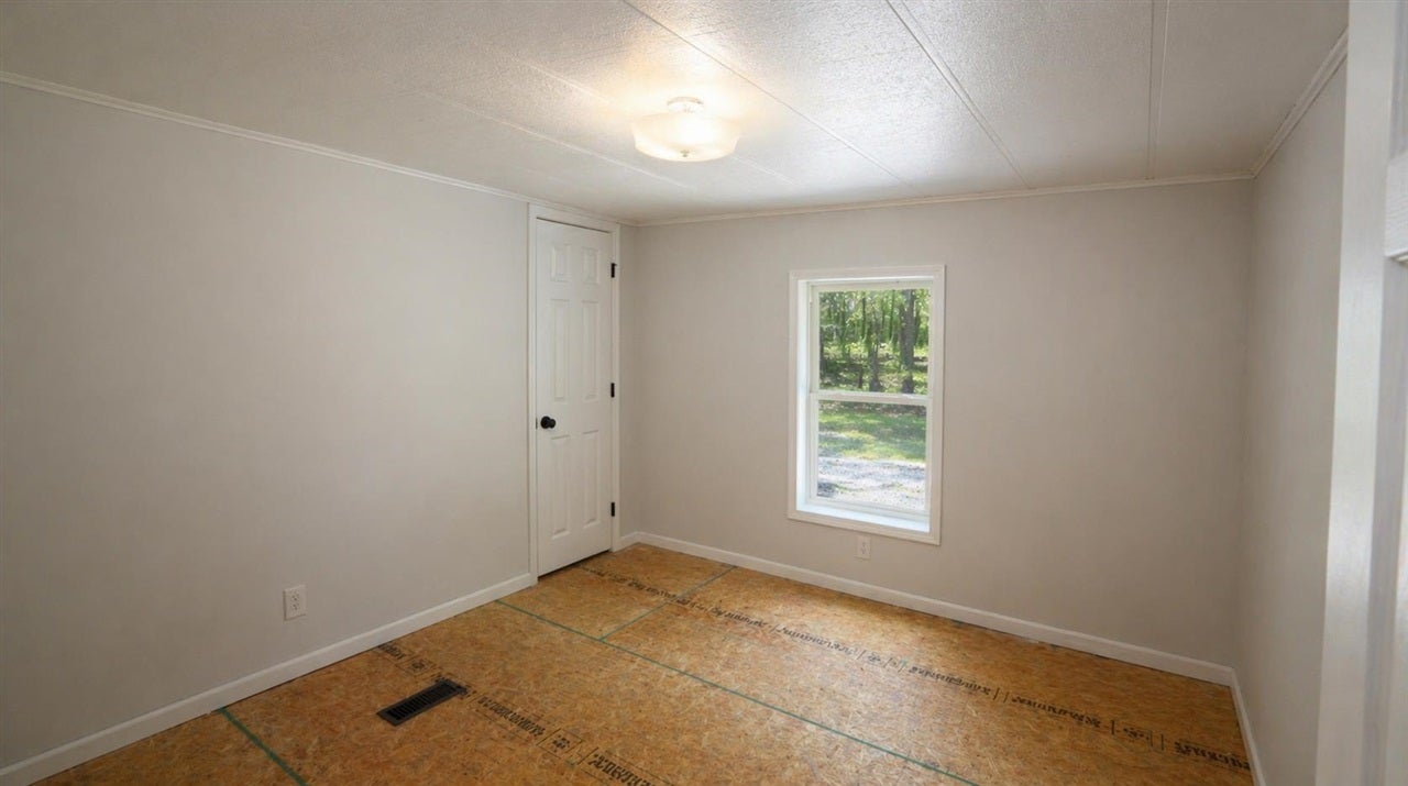447 Mayhew Road Smiths Grove, KY 42171 - Photo 26 of 38 Gallery Image 26