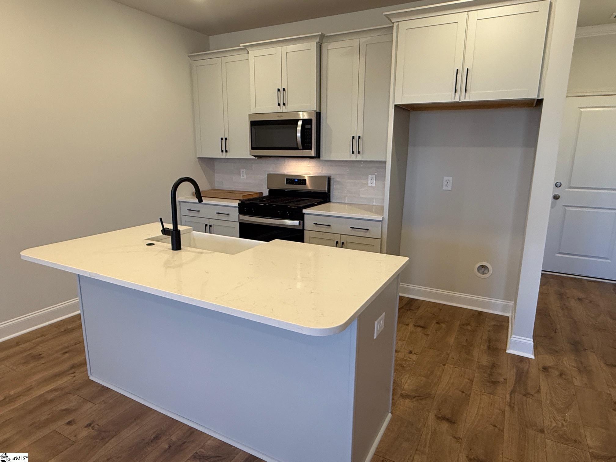 107 Twomey Circle Simpsonville, SC 29681 - Photo 2 of 12