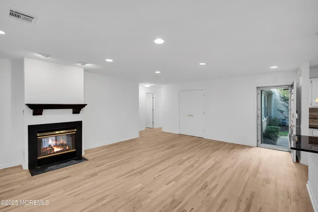 $3,650 | 9 Ambrose Lane, Unit 141, Holmdel, NJ 07733