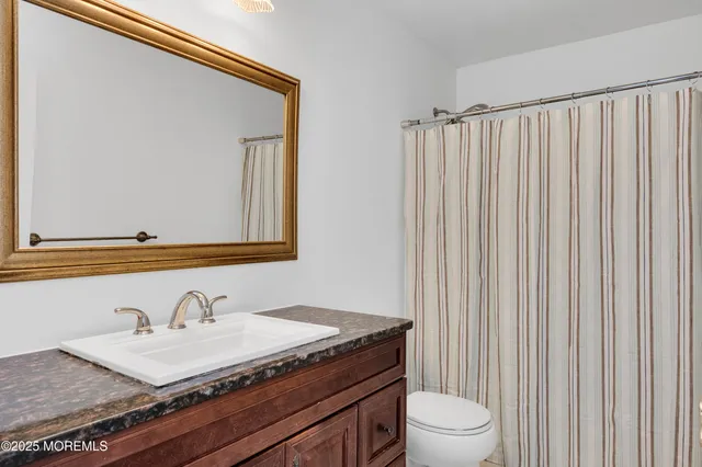 $3,650 | 9 Ambrose Lane, Unit 141, Holmdel, NJ 07733