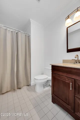 $3,650 | 9 Ambrose Lane, Unit 141, Holmdel, NJ 07733