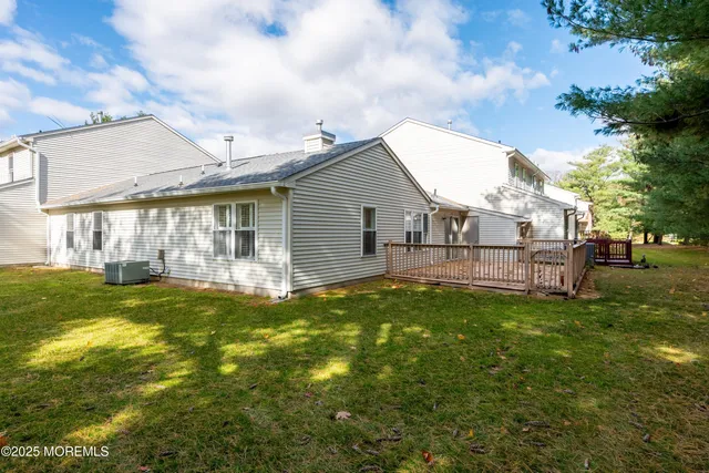 $3,650 | 9 Ambrose Lane, Unit 141, Holmdel, NJ 07733