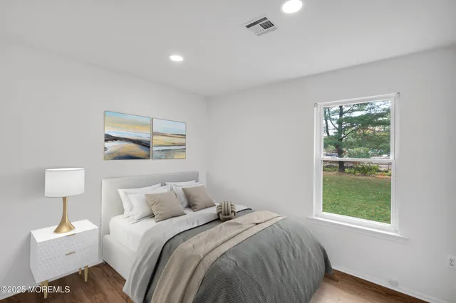 $3,650 | 9 Ambrose Lane, Unit 141, Holmdel, NJ 07733