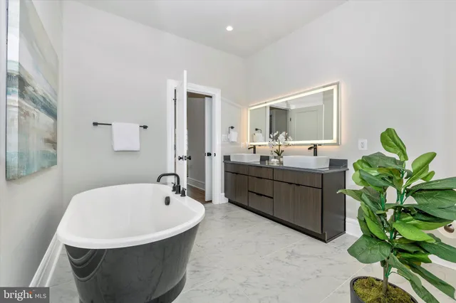 $1,290,000 | 418 North Maxwell Avenue, Frederick, MD 21701