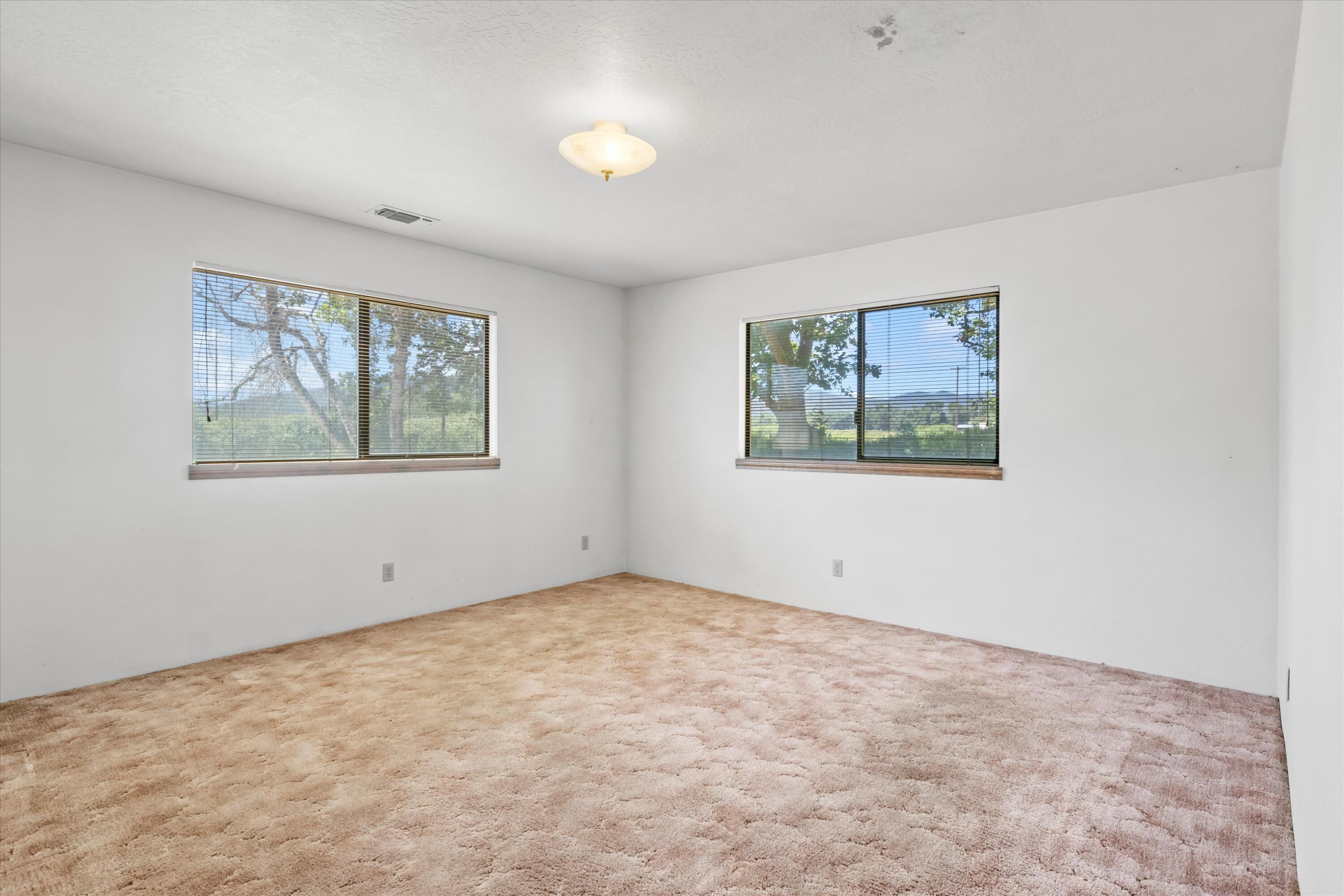 2908 Willow Springs Road Central Point, OR 97502 - Photo 19 of 34 24-IMG_5732