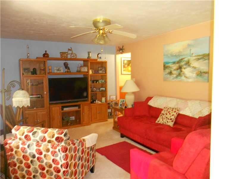 1657 Grange Road Charleroi, PA 15022 - Photo 4 of 14 Living Room.
