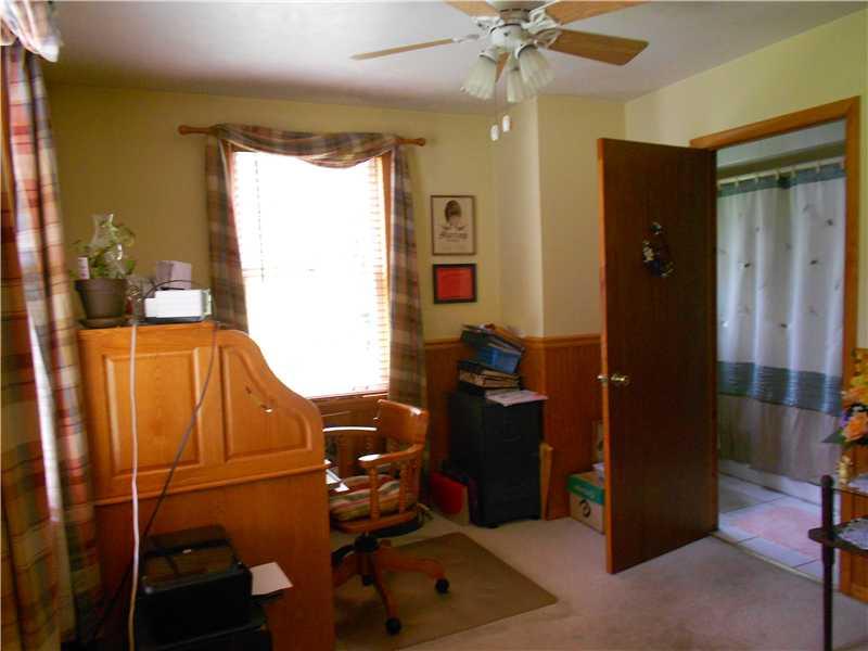 1657 Grange Road Charleroi, PA 15022 - Photo 10 of 14 Den.