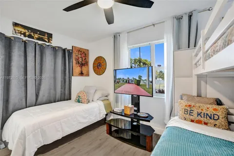 $599,000 | 609 Southwest 2nd Avenue, Hallandale Beach, FL 33009
