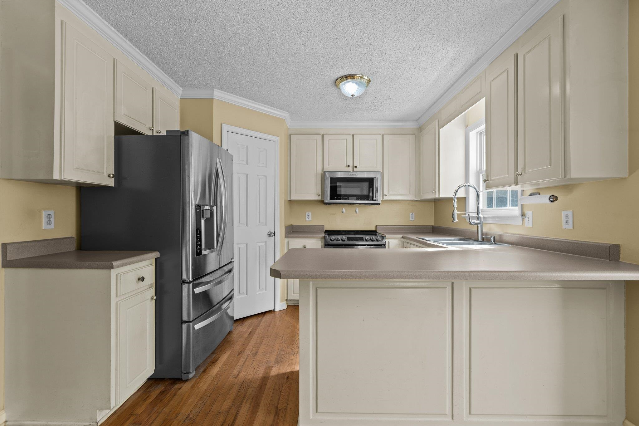 1025 Minnie Drive Raleigh, NC 27603 - Photo 5 of 24 Photo 6