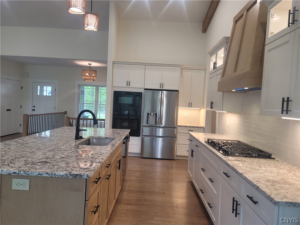 3 R Mistral Circle Liverpool, NY 13090 - Photo 24 of 38