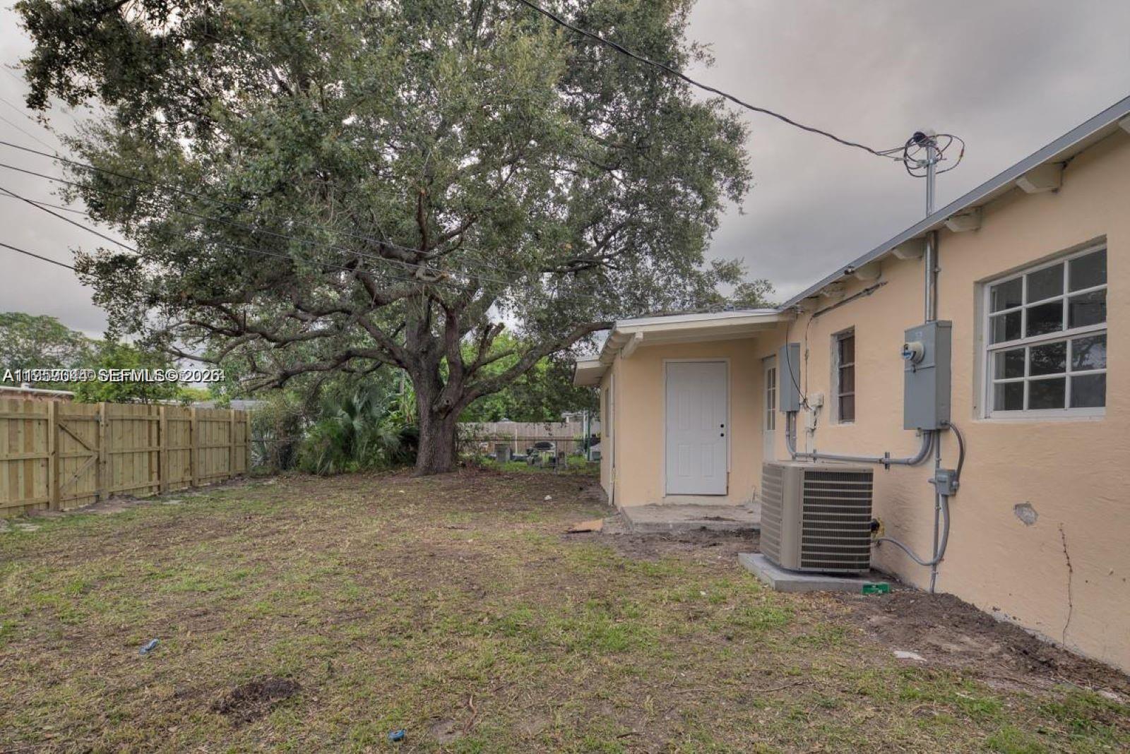 2260 Service Road Opa-Locka, FL 33054 - Photo 18 of 18