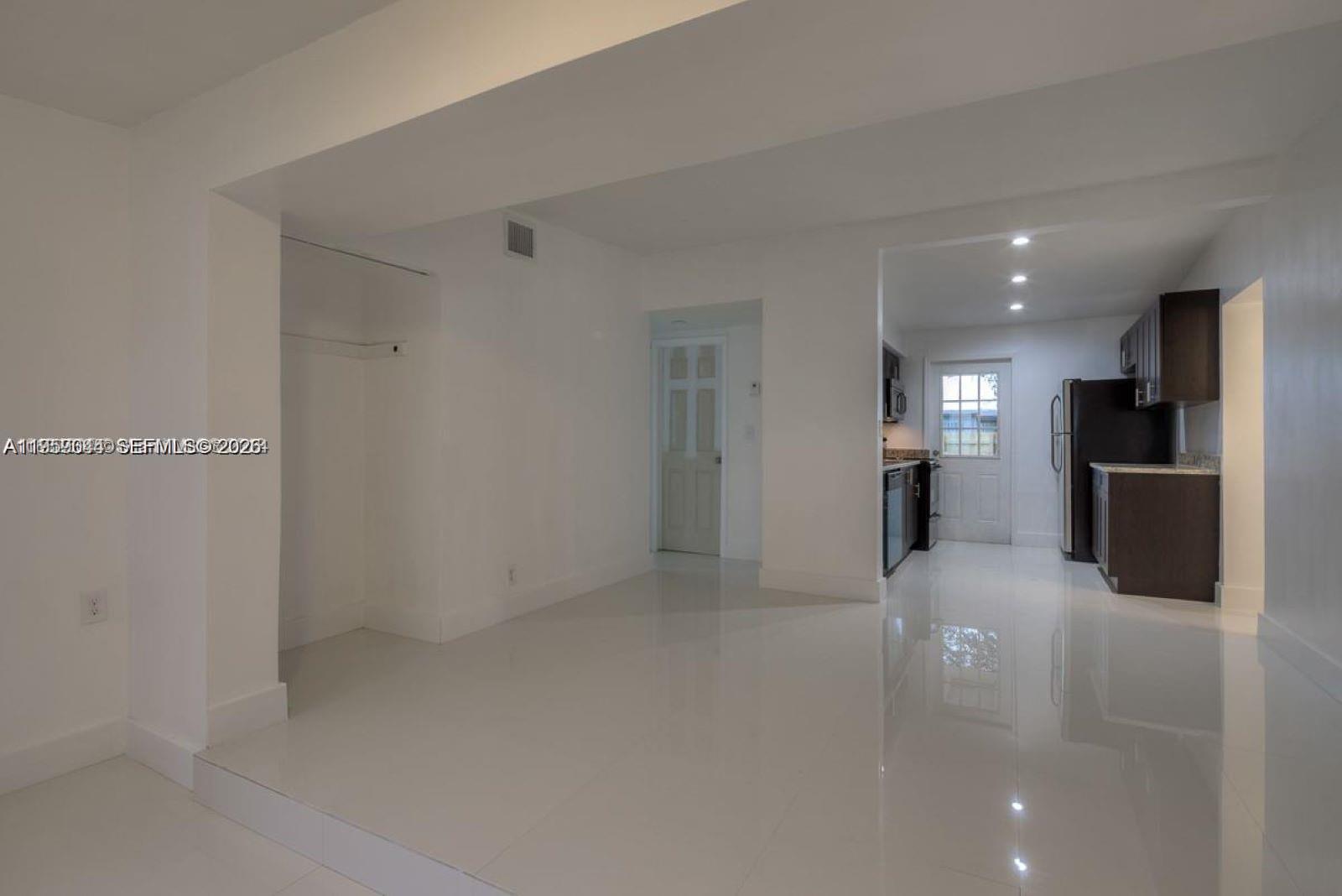 2260 Service Road Opa-Locka, FL 33054 - Photo 5 of 18