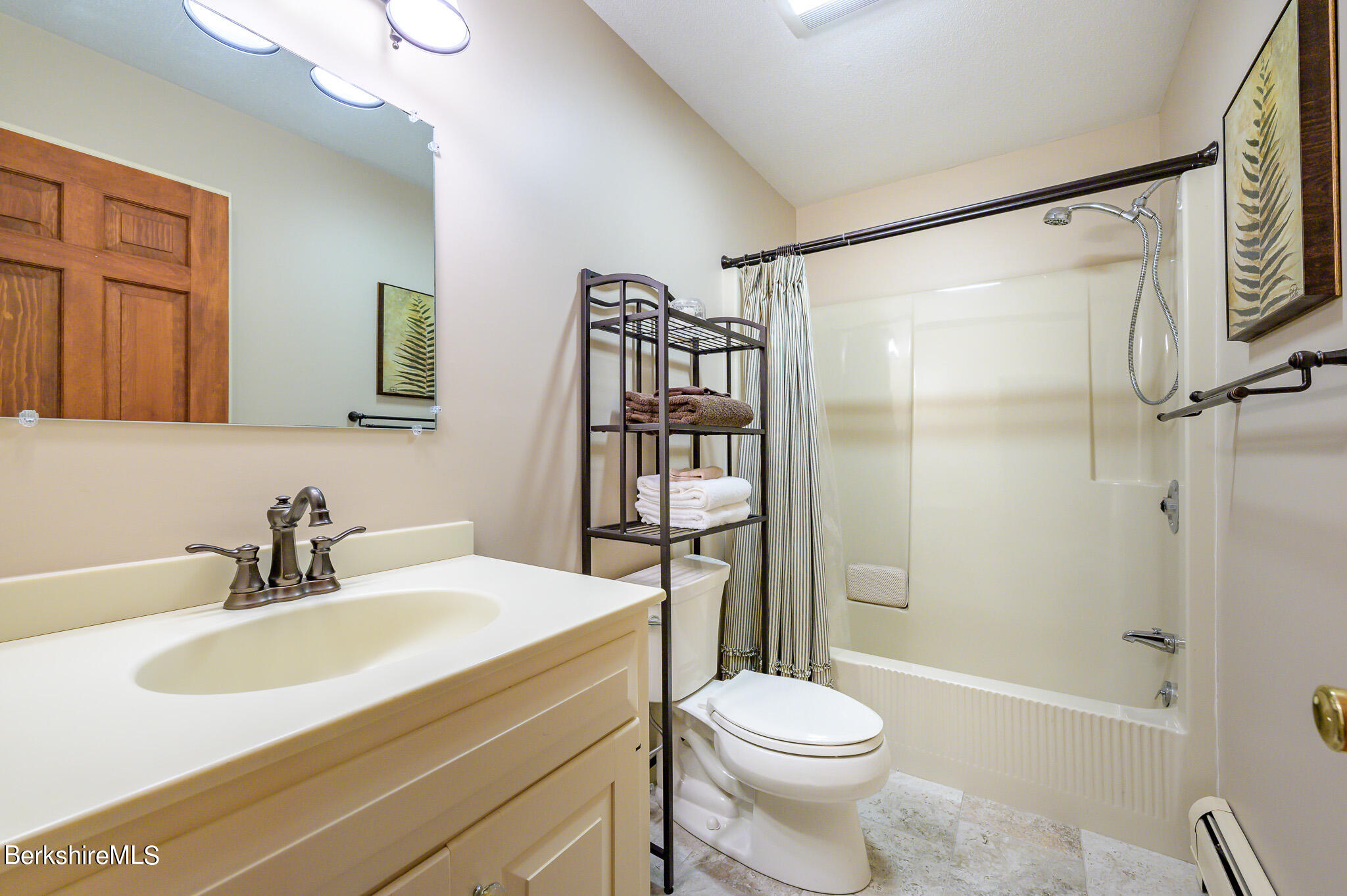 470 Devon Road Lee, MA 01238 - Photo 26 of 34 Screen - 470 Devon Rd Lee MA 01238-9527