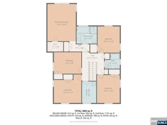 a black and white photo of a picture