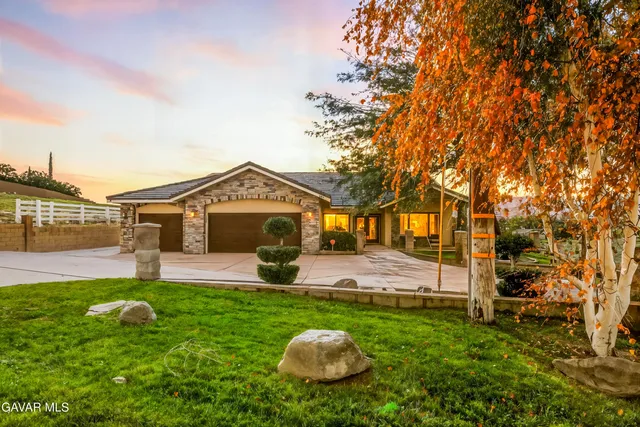 $899,000 | 4534 Columbia Way, Quartz Hill, CA 93536