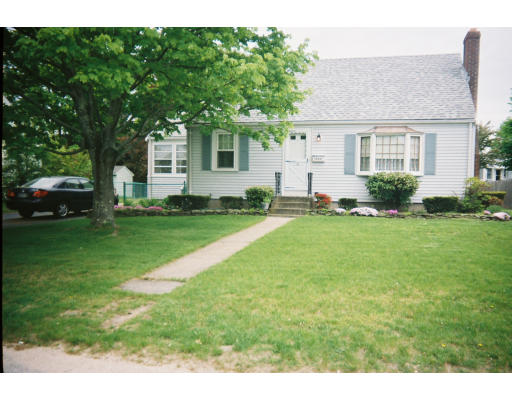 179 Rinaldo Road Weymouth, MA 02191 - Photo 4 of 13