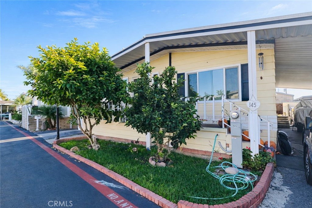 16600 Downey Avenue, Unit 145 Paramount, CA 90723 - Photo 1 of 10