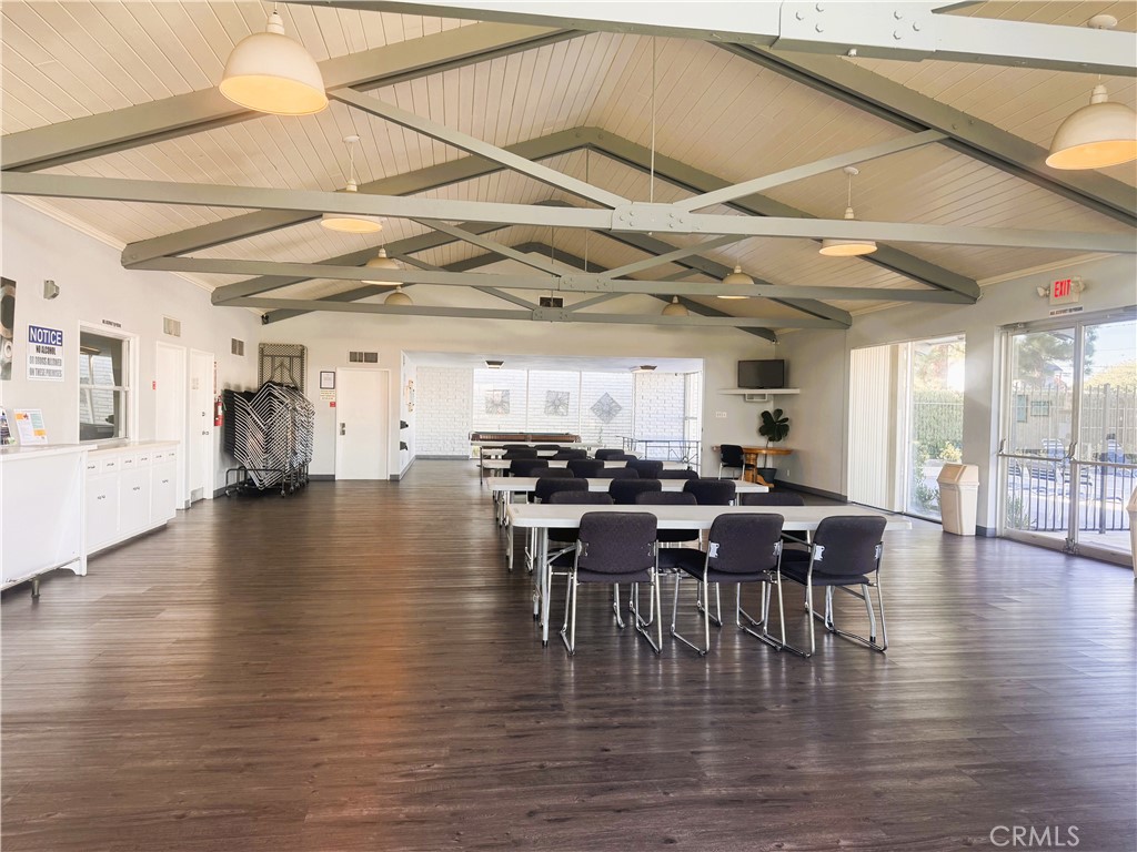 16600 Downey Avenue, Unit 145 Paramount, CA 90723 - Photo 9 of 10 Club area
