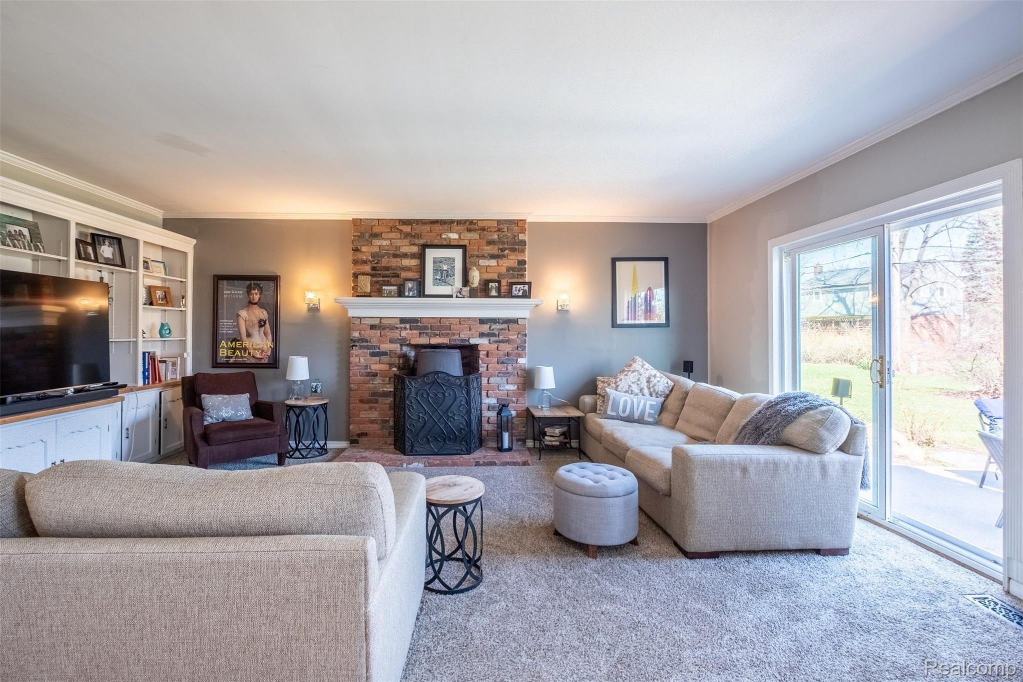 695 Lake Forest Road Rochester, MI 48309 - Photo 18 of 47 695 Lake Forest-18.jpg
