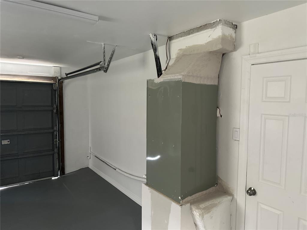 6179 West Star Court Homosassa, FL 34446 - Photo 17 of 21 a view of walk in closet