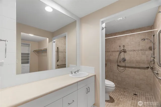 $345,000 | 908 East Bay Drive Northeast, Unit 203, Olympia, WA 98506