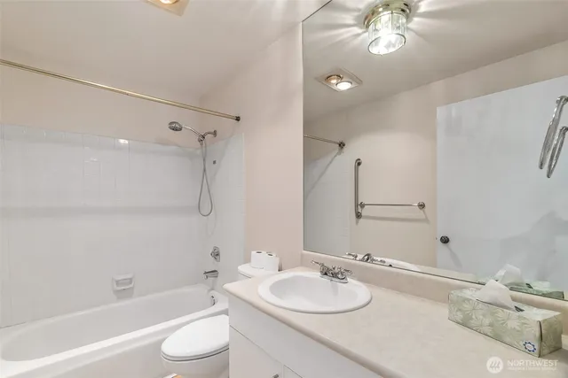 $345,000 | 908 East Bay Drive Northeast, Unit 203, Olympia, WA 98506