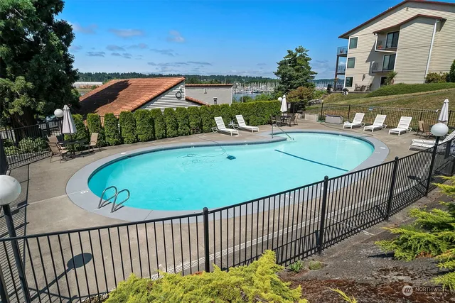 $345,000 | 908 East Bay Drive Northeast, Unit 203, Olympia, WA 98506