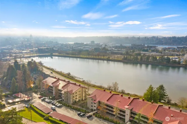 $345,000 | 908 East Bay Drive Northeast, Unit 203, Olympia, WA 98506