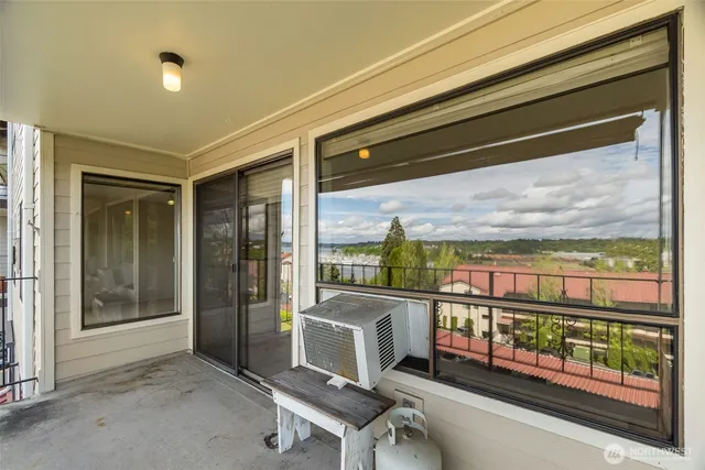 $345,000 | 908 East Bay Drive Northeast, Unit 203, Olympia, WA 98506