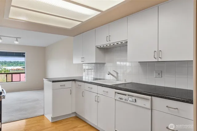 $345,000 | 908 East Bay Drive Northeast, Unit 203, Olympia, WA 98506