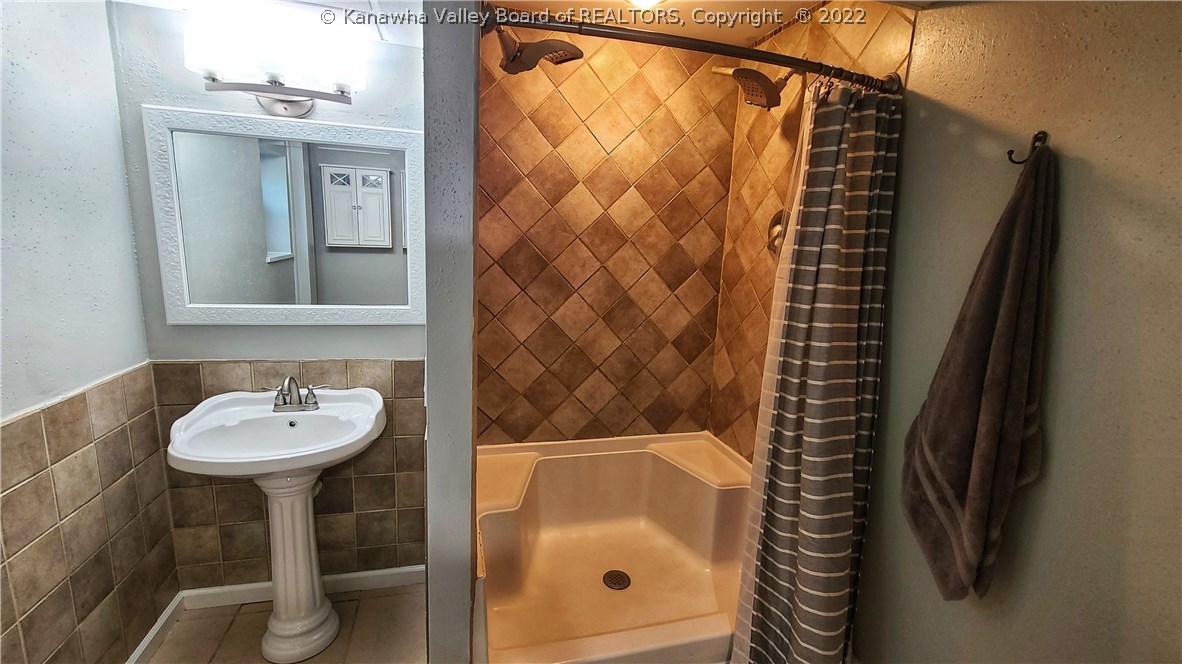 824 Carroll Road Charleston, WV 25314 - Photo 18 of 30 Gallery Image 18