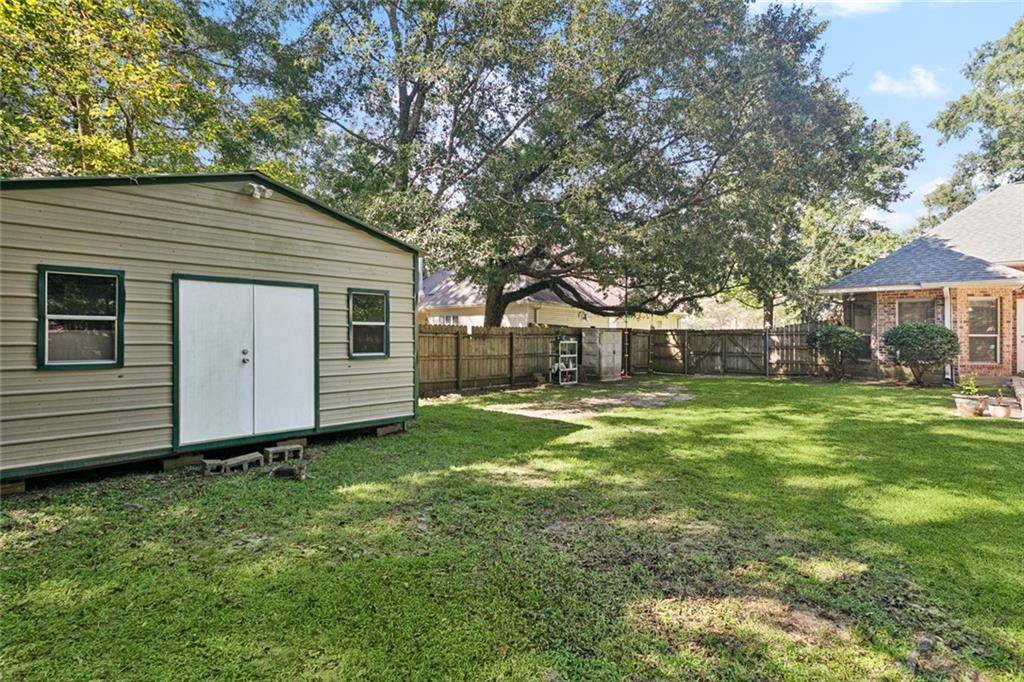 930 Labarre Street Mandeville, LA 70448 - Photo 16 of 18 Gallery Image 16