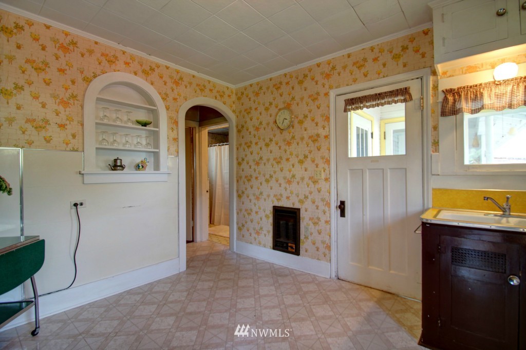 8871 F F & S Grade Road Sedro-Woolley, WA 98284 - Photo 9 of 25 Gallery Image 9
