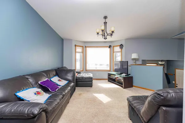 $369,900 | 790 Lakeridge Drive, West Fargo, ND 58078