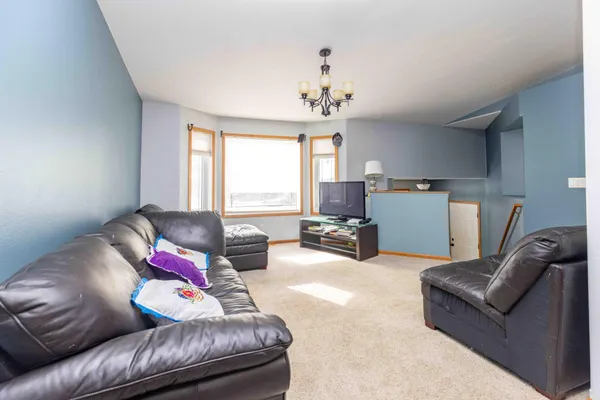 $369,900 | 790 Lakeridge Drive, West Fargo, ND 58078