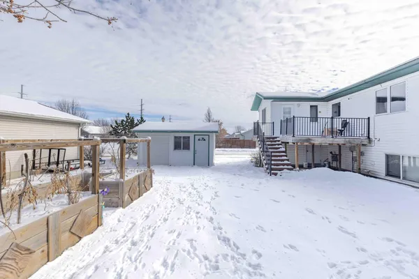 $369,900 | 790 Lakeridge Drive, West Fargo, ND 58078