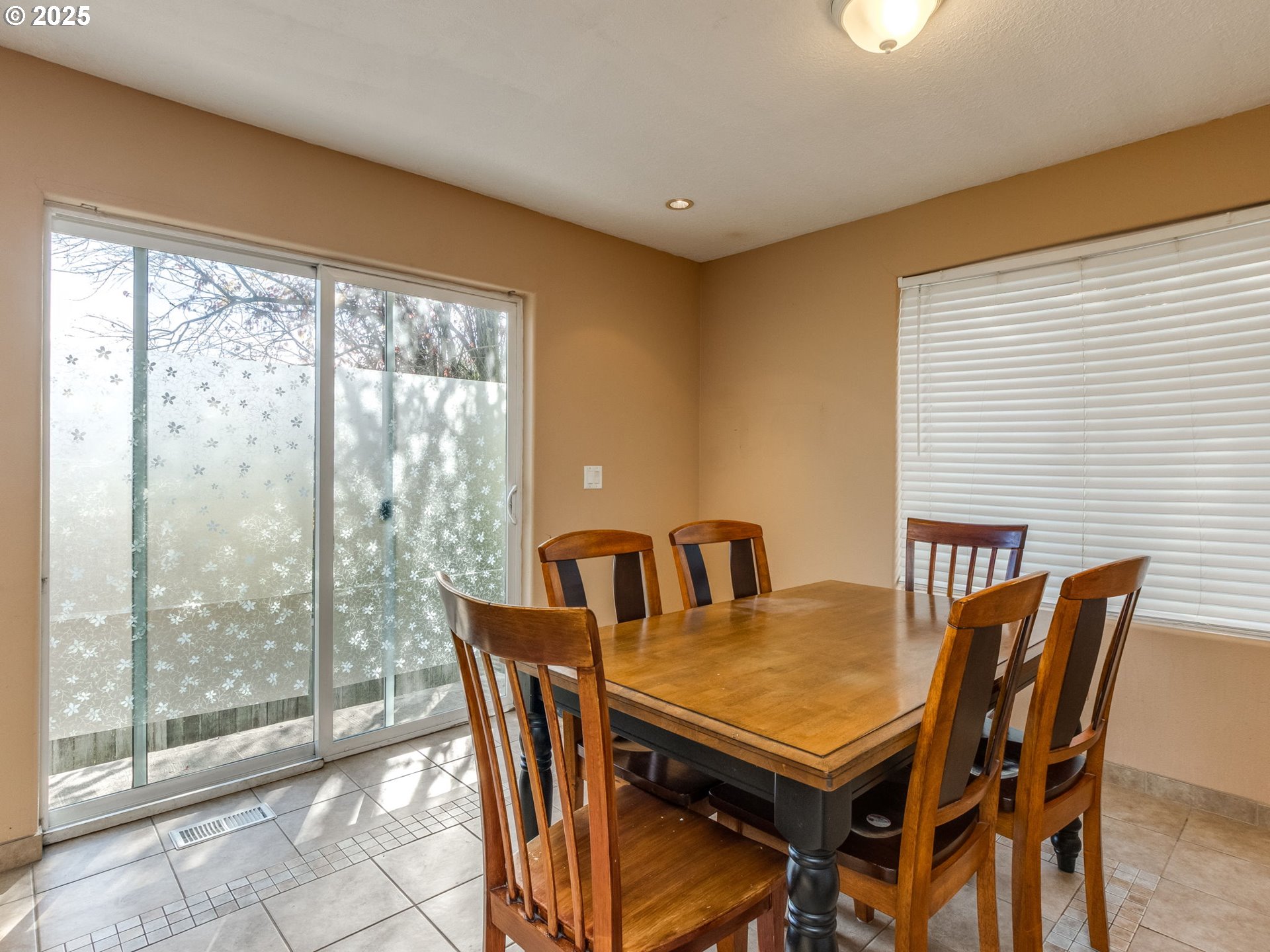 15446 Southeast Honeysuckle Way Clackamas, OR 97015 - Photo 18 of 48