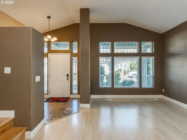 $629,900 | 15446 Southeast Honeysuckle Way, Clackamas, OR 97015
