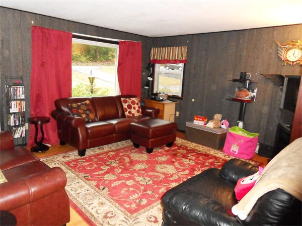 57 Tuft Hill Road Thompson, CT 06255 - Photo 13 of 29 Gallery Image 13