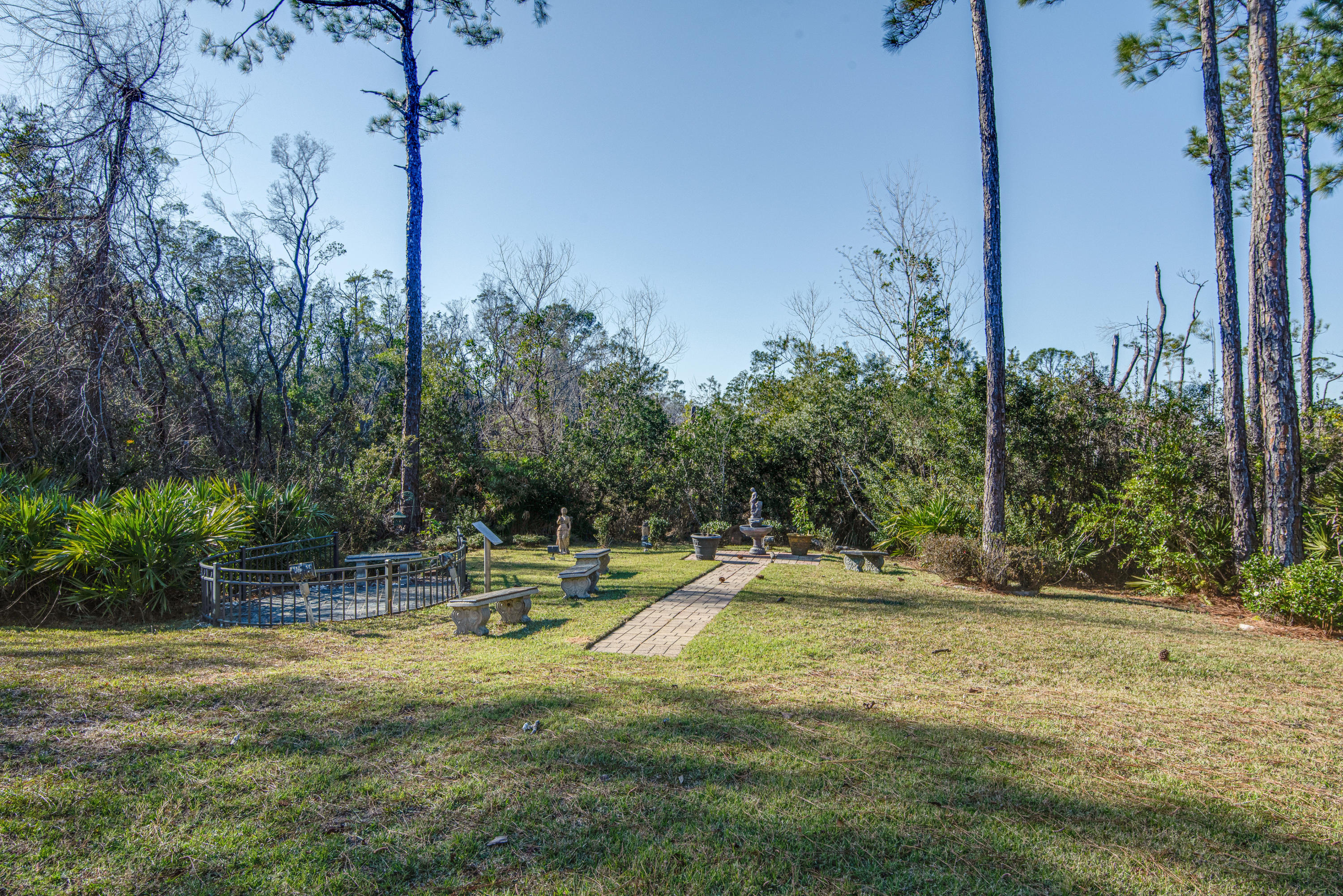 4347 Stonebridge Road Destin, FL 32541 - Photo 46 of 50 qk2001212-2046