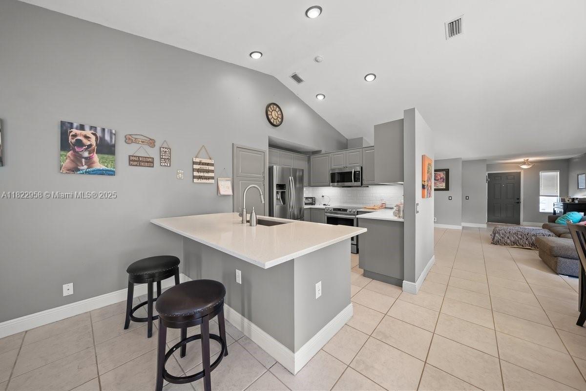 490 Talavera Road Weston, FL 33326 - Photo 5 of 15 Gallery Image 5