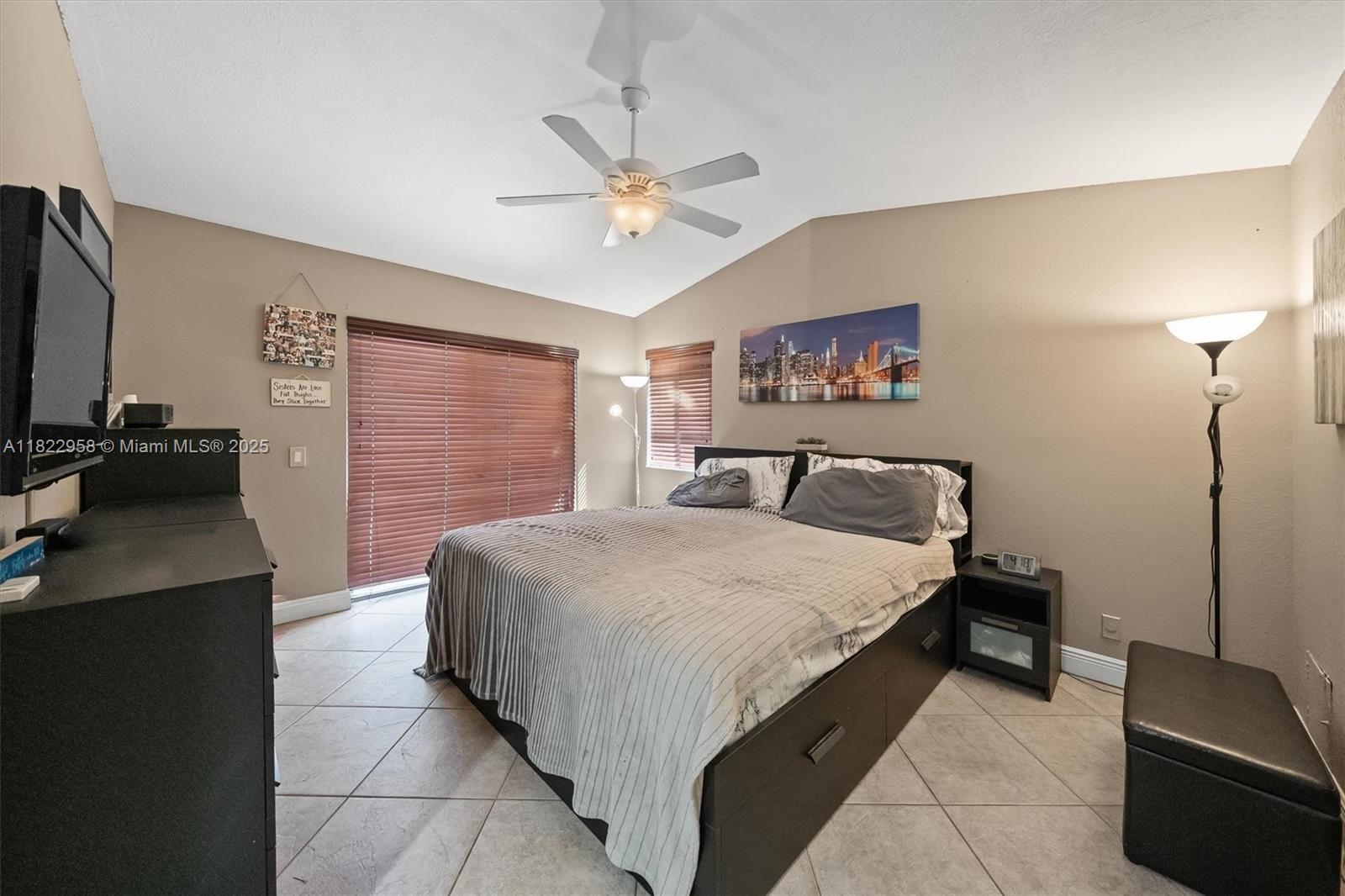 490 Talavera Road Weston, FL 33326 - Photo 7 of 15 Gallery Image 7