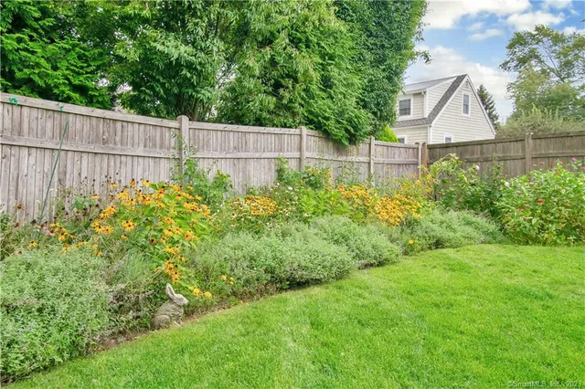 $8,000 | 469 South Benson Road, Fairfield, CT 06824