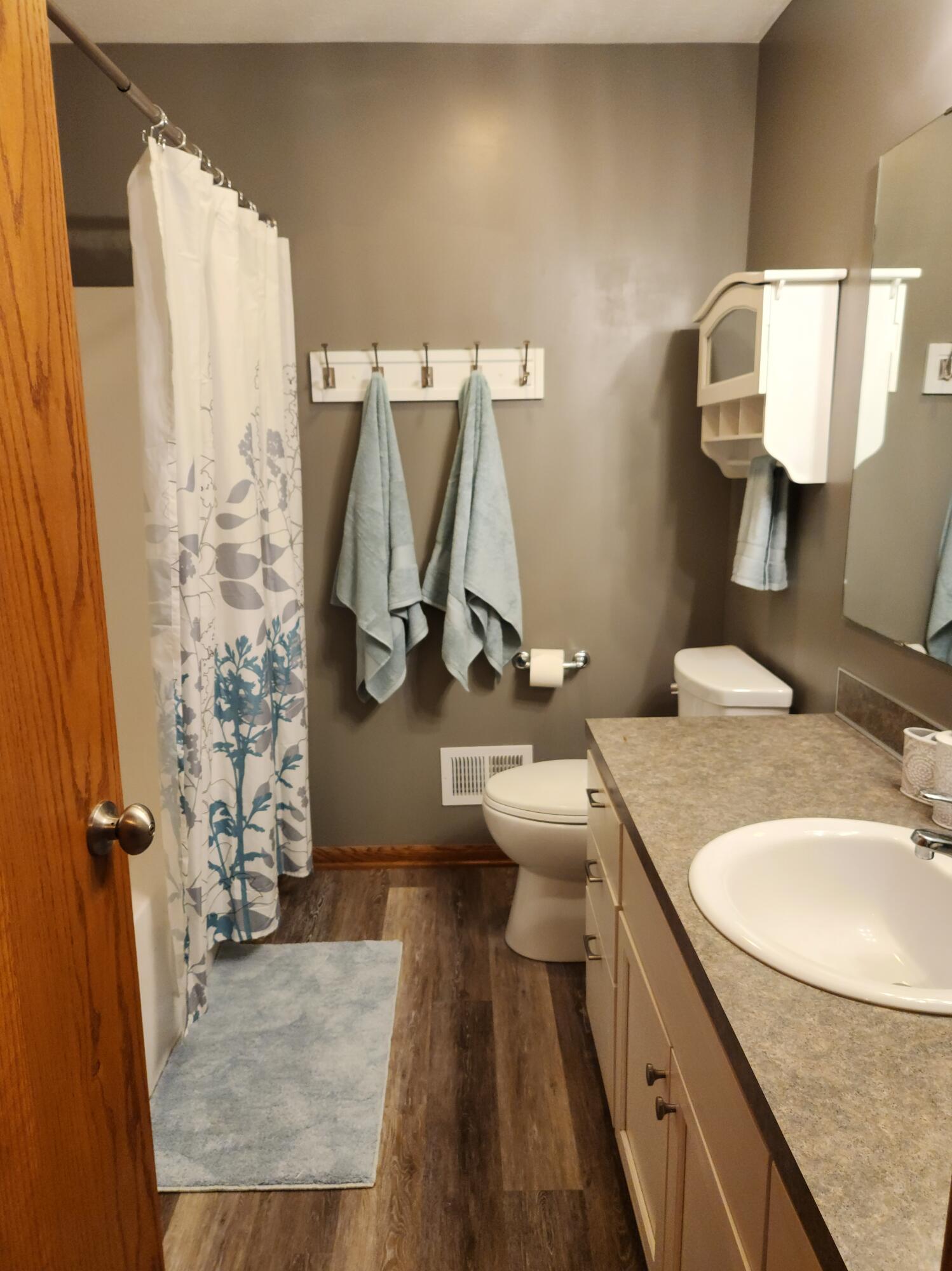 136 Irving Road, Unit 3 Middleville, MI 49333 - Photo 16 of 31 20231015_171538