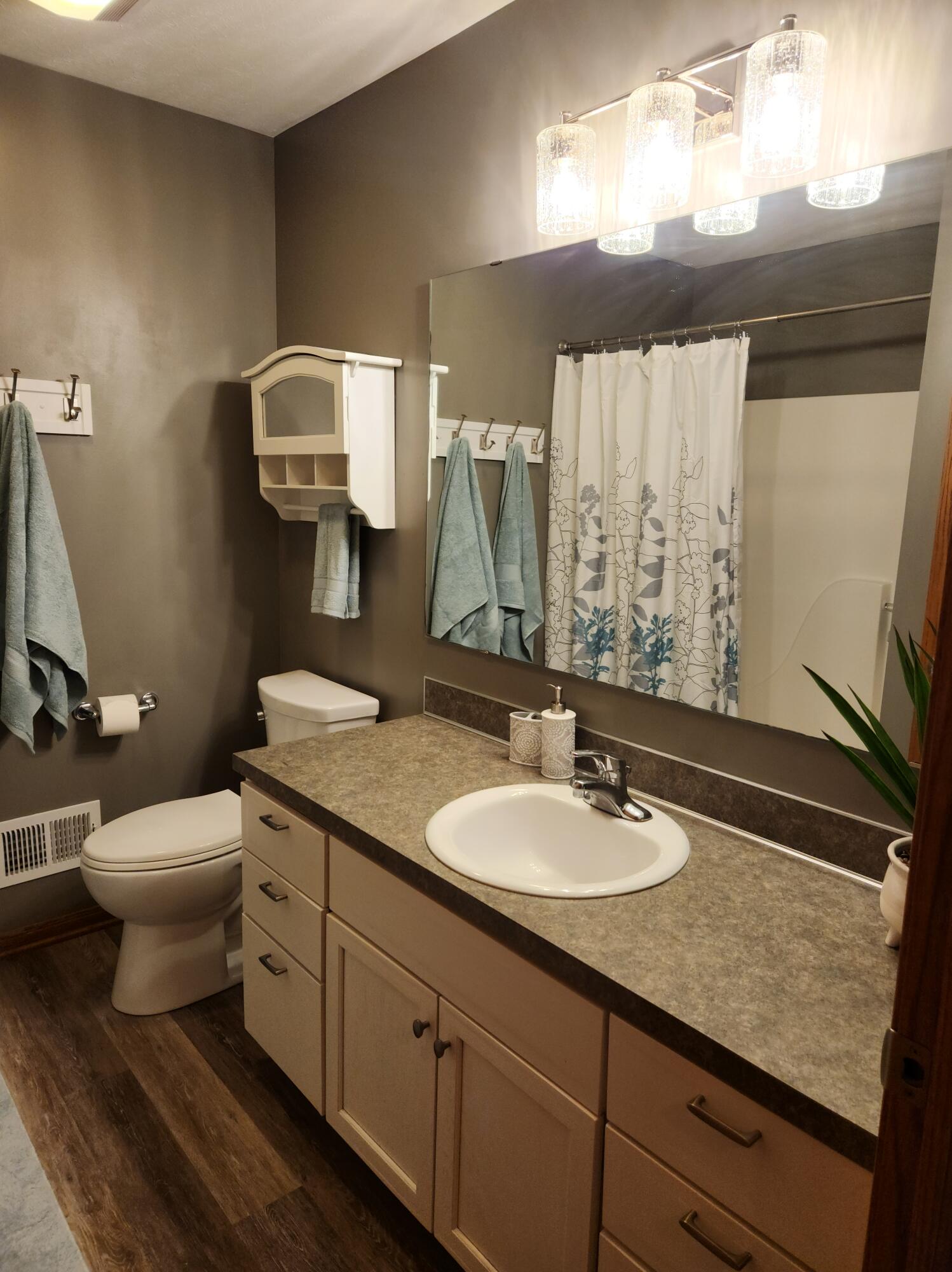 136 Irving Road, Unit 3 Middleville, MI 49333 - Photo 17 of 31 20231015_171520
