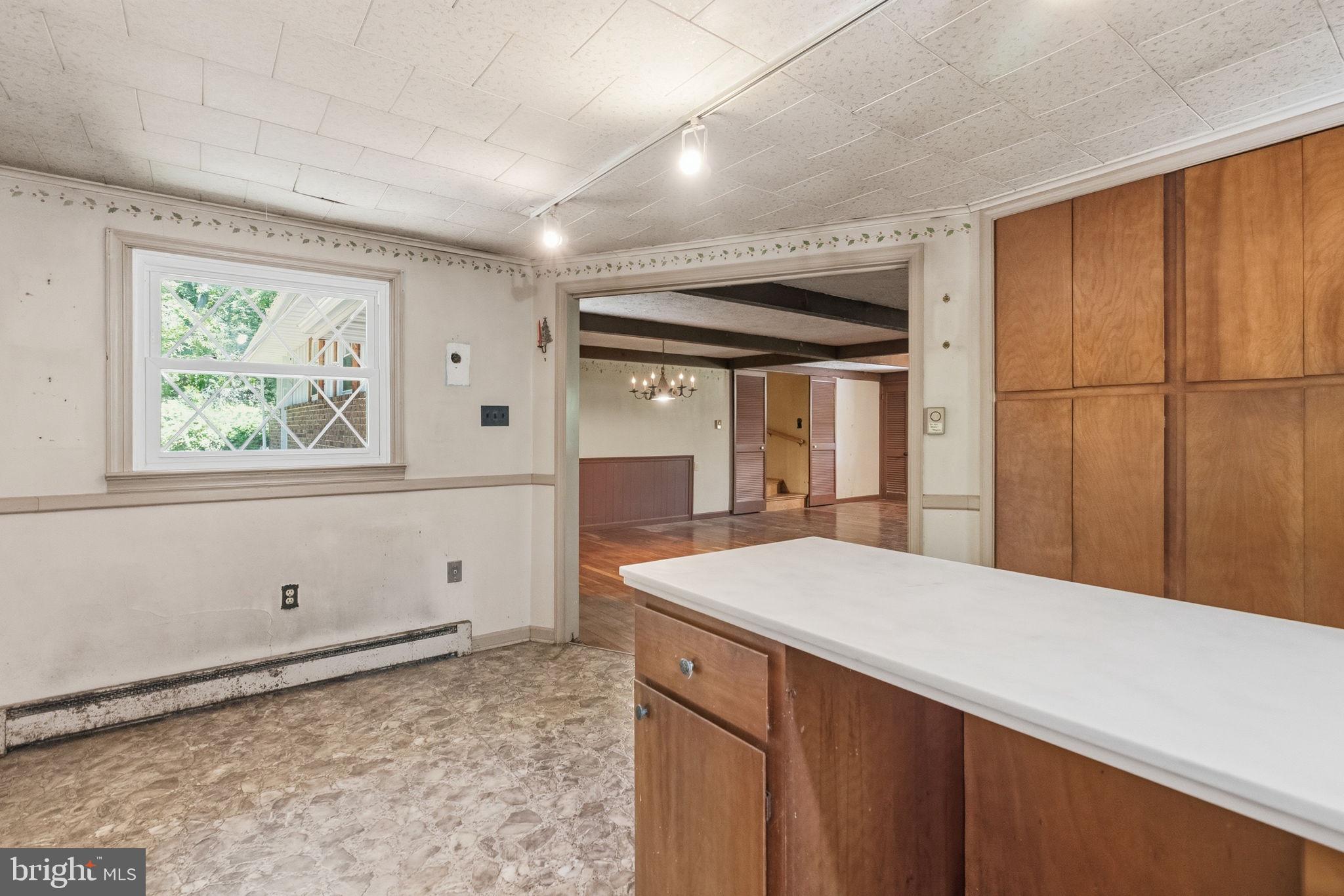 1701 Bahr Road Pottstown, PA 19464 - Photo 8 of 48