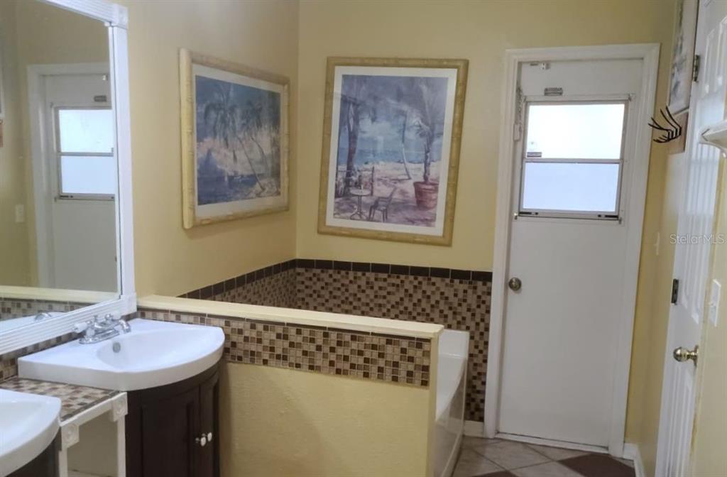 326 Hanging Moss Road Davenport, FL 33837 - Photo 11 of 13