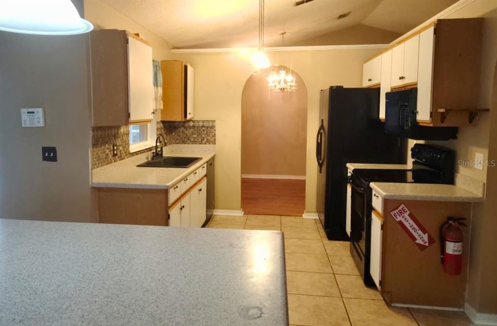 326 Hanging Moss Road Davenport, FL 33837 - Photo 5 of 13