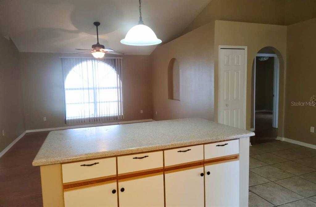 326 Hanging Moss Road Davenport, FL 33837 - Photo 7 of 13