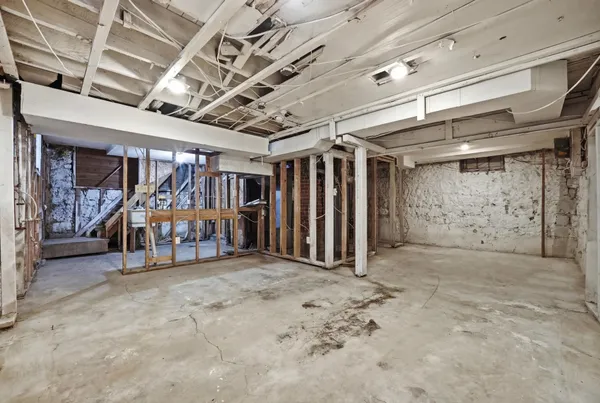 $110,000 | 720 South McKinley Avenue, Freeport, IL 61032